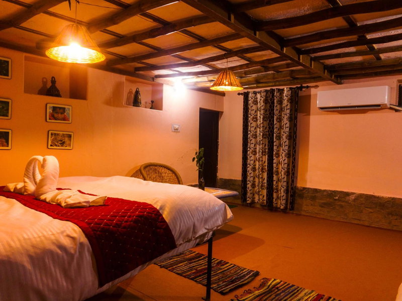 Raadballi Retreat, Kangra, India