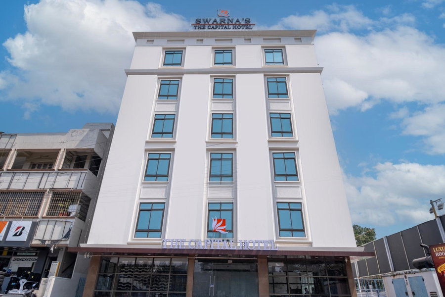 Monday Hotels Swarnas The Capital, Vijayawāda, India