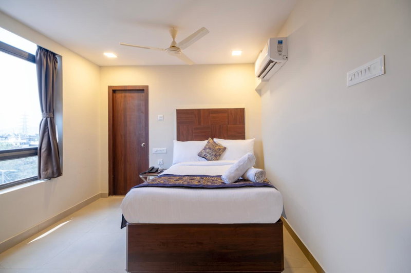 Monday Hotels Swarnas The Capital, Vijayawāda, India