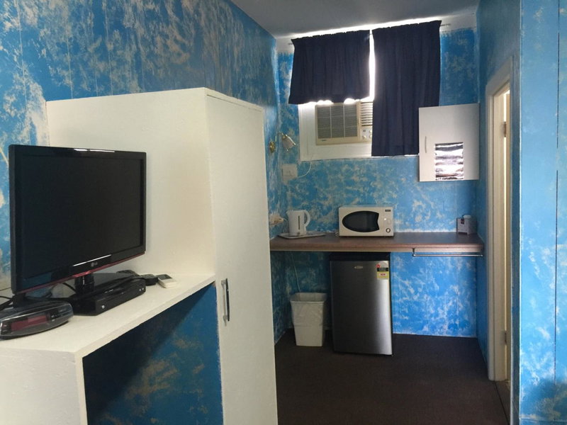 Tropical City Motor Inn, Ayr, Australia