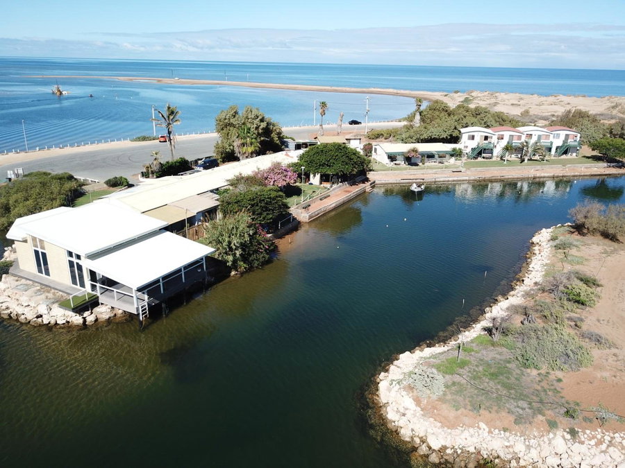 Pelican Point Waterfront Resort, Carnarvon, Australia