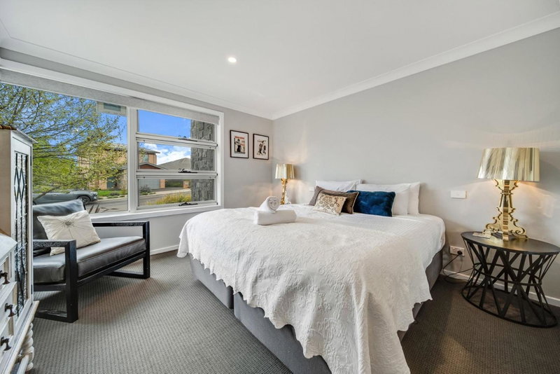 The Mountain House - Luxury 4BR Home l WiFi l Netflix l BBQ l Nespresso Machine, Jindabyne, Australia