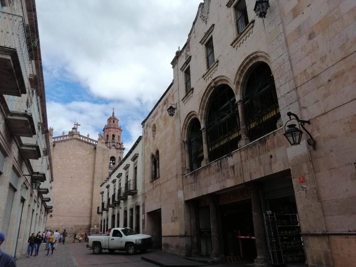 Hotel · Estancia Real, Morelia