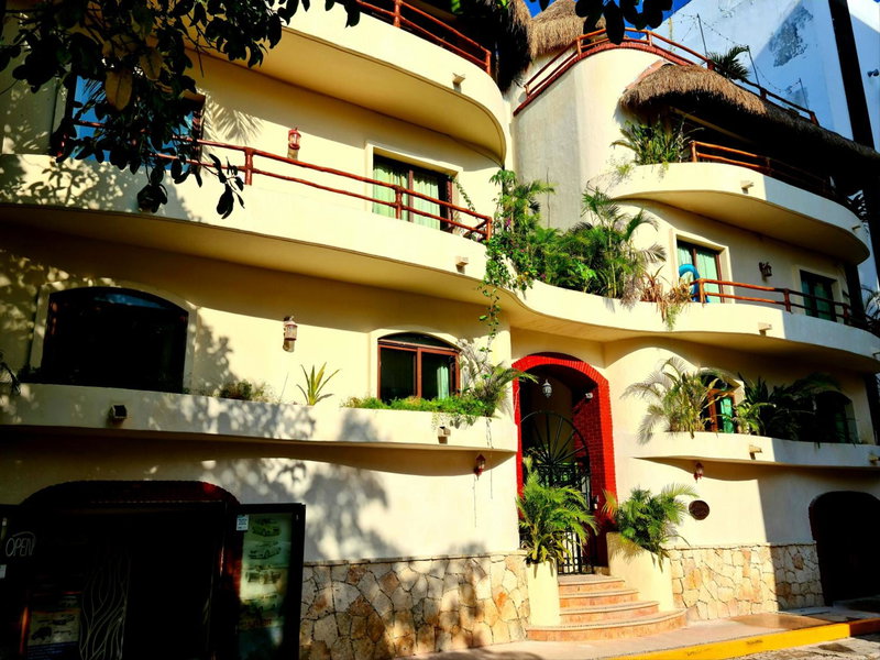 Luxury Villa steps to the beach & 5ta av, AMAZING, Playa del Carmen, Mexico