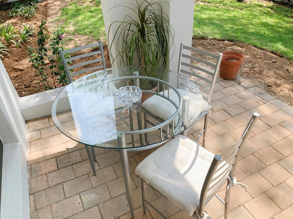 Lillys Quarter 1 - Newly Renovated!, South Africa