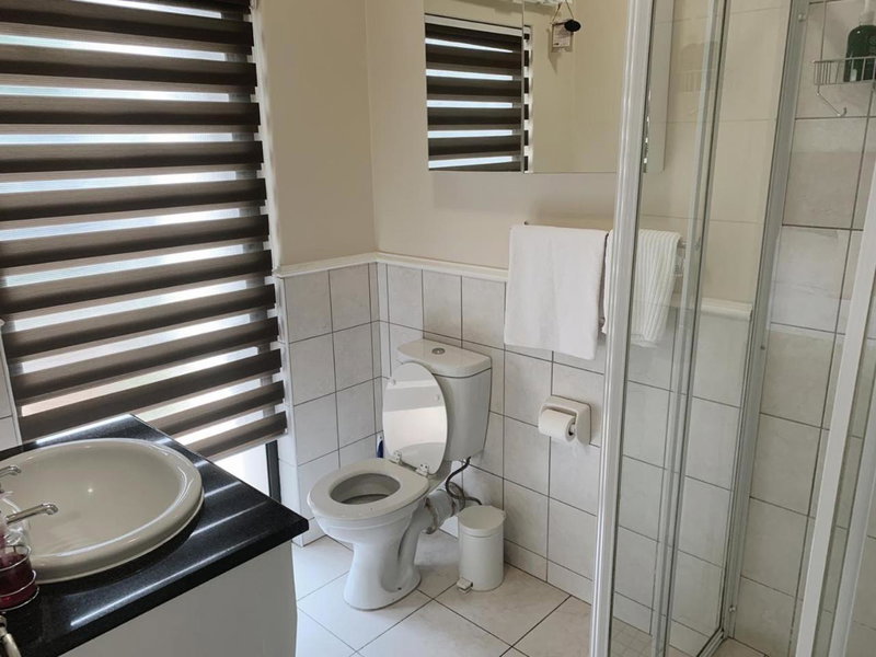 Lillys Quarter 1 - Newly Renovated!, Sandton, South Africa