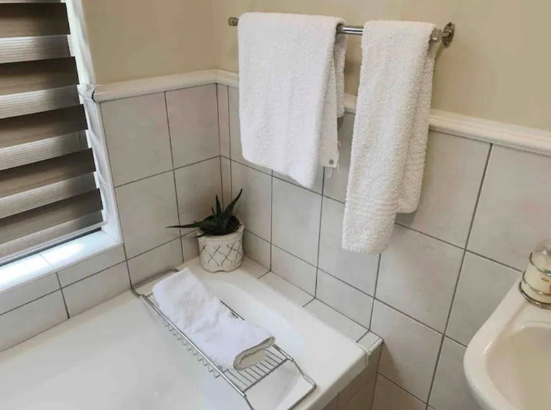 Lillys Quarter 1 - Newly Renovated!, Sandton, South Africa