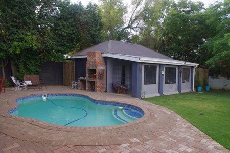 Relax in Joy & Mignon for a bushveld Feeling, Bloemfontein, South Africa