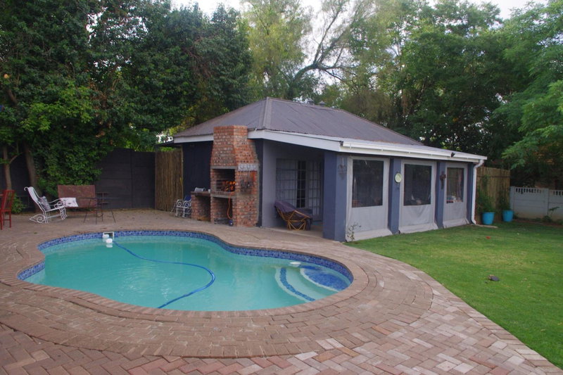 Relax in Joy & Mignon for a bushveld Feeling, Bloemfontein, South Africa