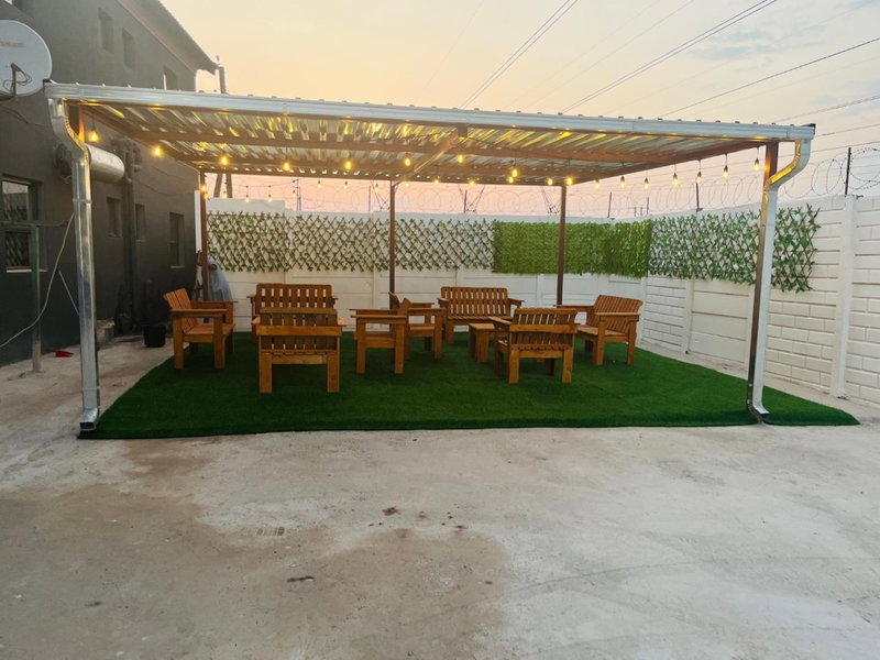 Tshukudu Guesthouse, Soweto, South Africa