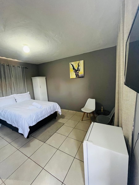 Tshukudu Guesthouse, Soweto, South Africa