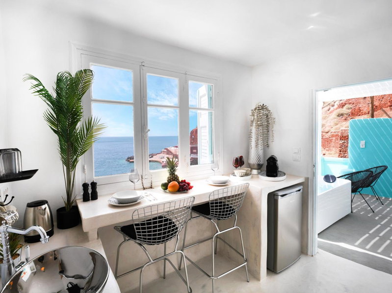 Secret Gem Suites, Oia, Greece