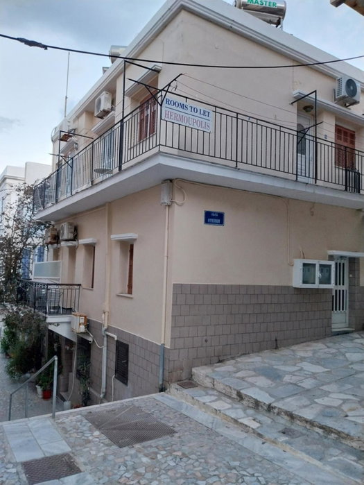 Hermoupoli Rooms, Ermoupoli, Greece