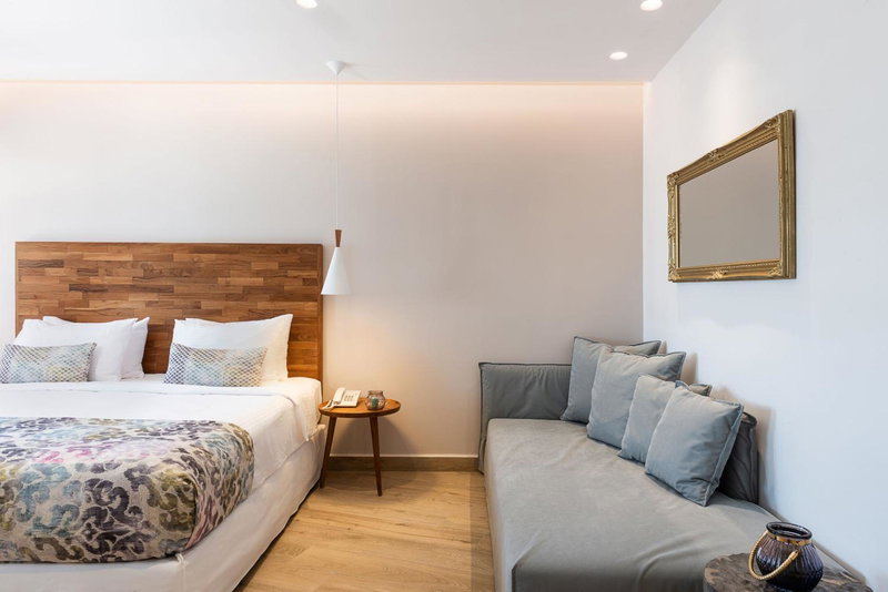 Avra Apartments Venetian Harbour, Chania Town, Greece