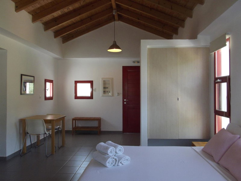 Kyfanta, studios & apartments in Kyparissi, Kyparíssion, Greece