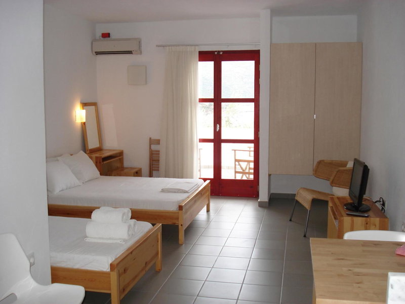 Kyfanta, studios & apartments in Kyparissi, Kyparíssion, Greece