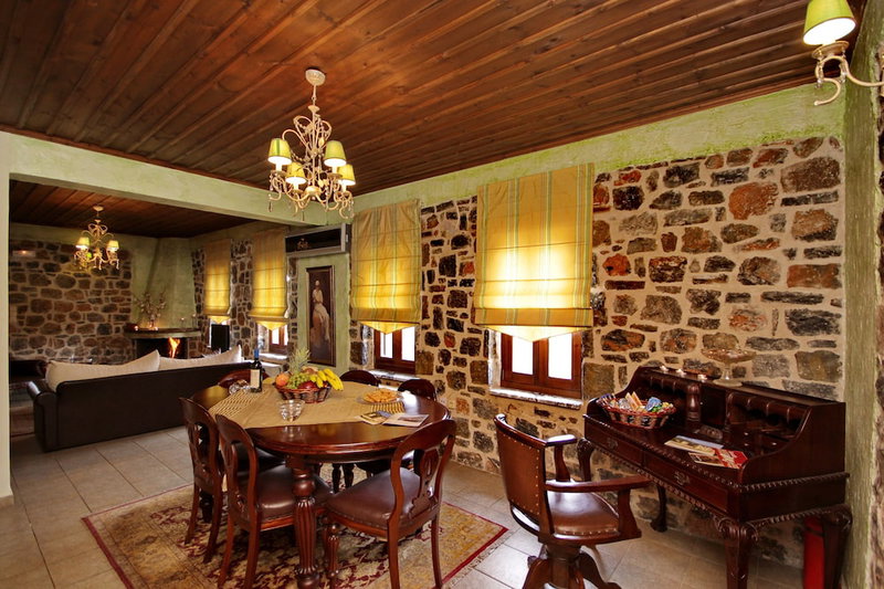 Menalia Villas & Suites, Tripoli, Greece
