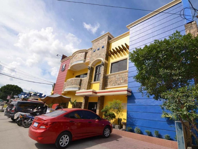 Kokomos Suites Hotel, Angeles, Philippines