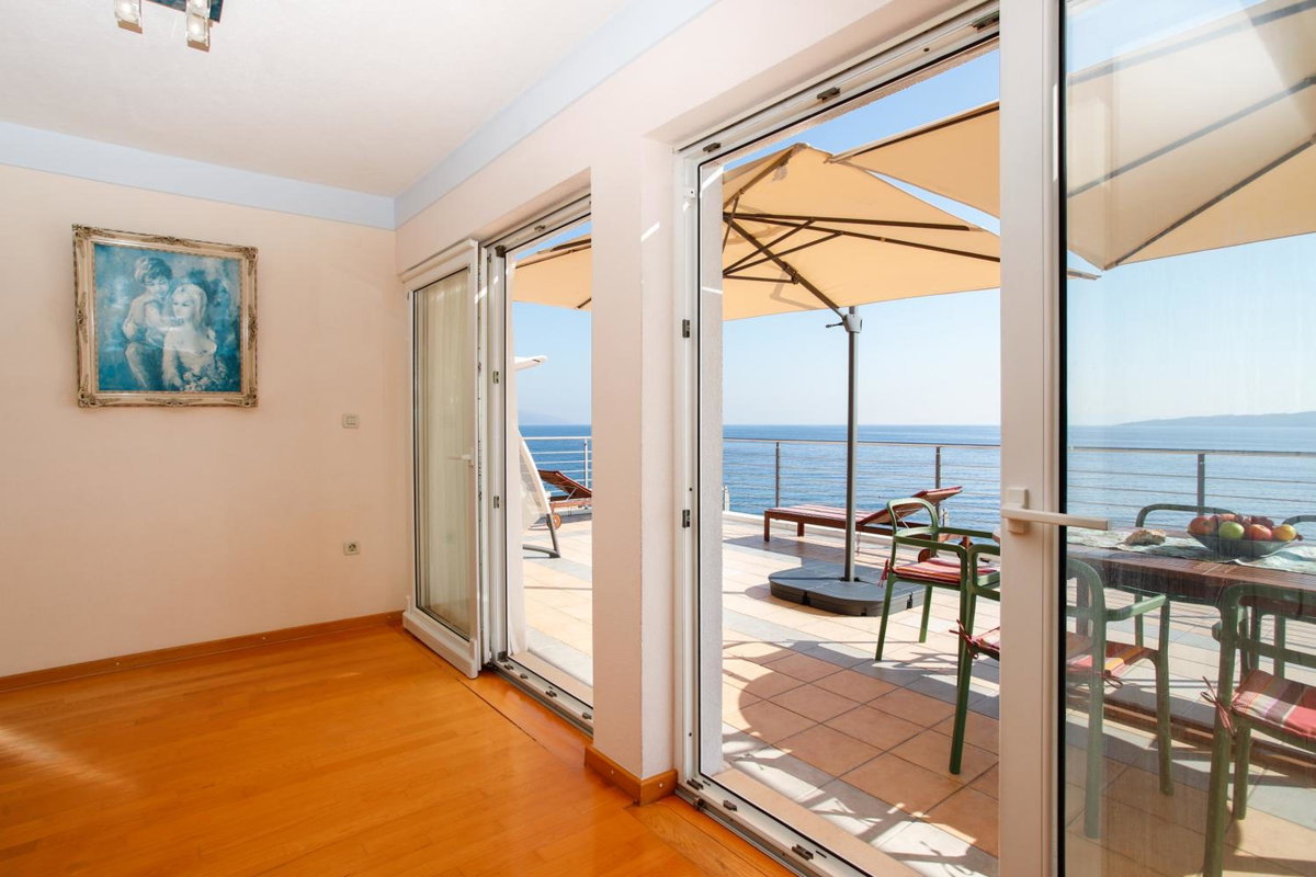 Hotel · Villa Plaža, Zavala