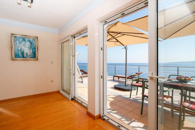Villa Plaža, Zavala, Croatia
