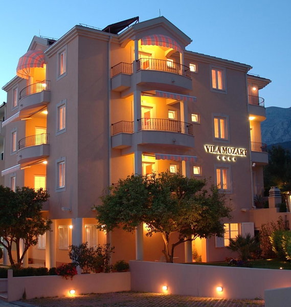 ApartHotel Villa Mozart, Podgora, Croatia