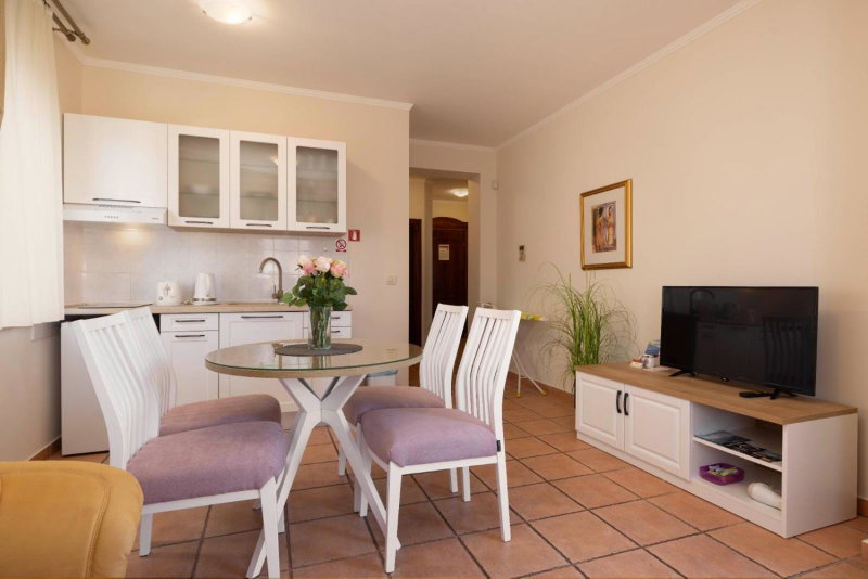 ApartHotel Villa Mozart, Podgora, Croatia