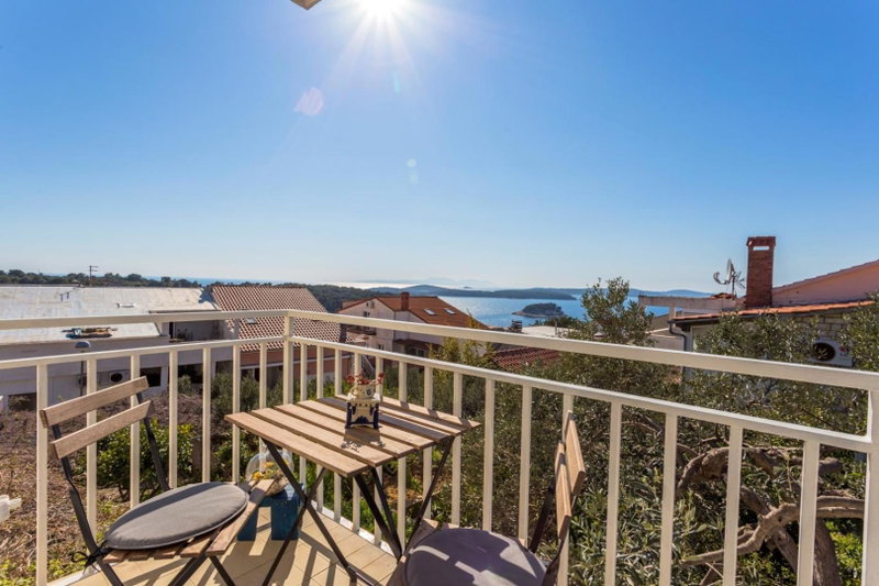 Peaceful apartment with beautiful view, Hvar, Croatia