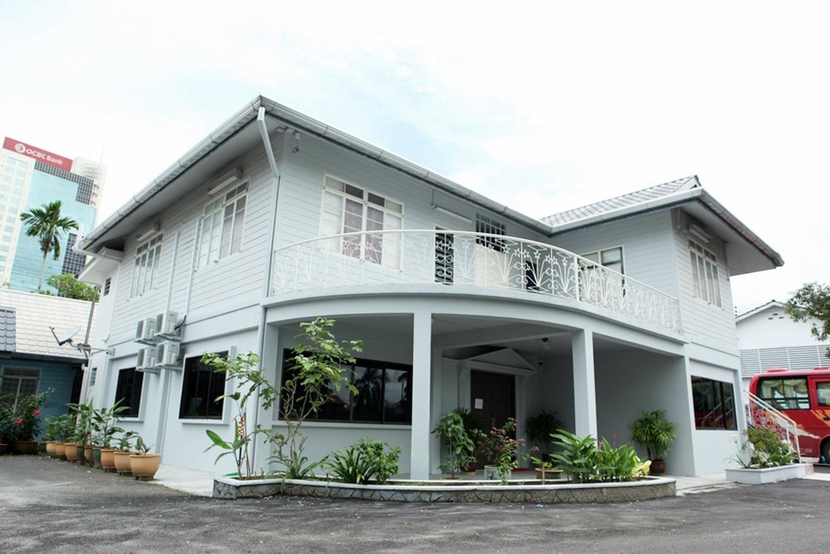 Hotel · White Cottage, Kuching
