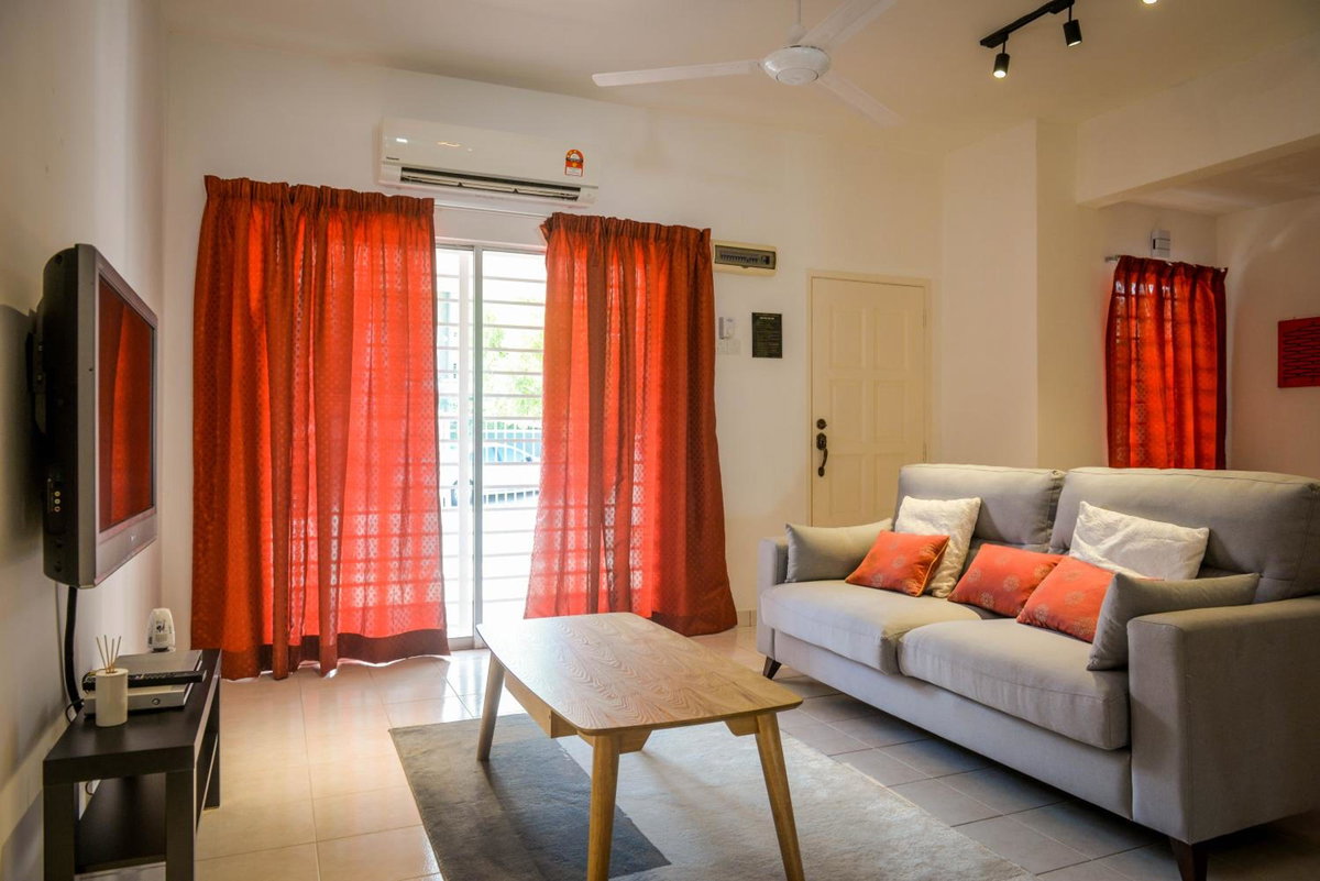 Hotel · BNB Cozy Homestay - Emerald West Rawang, Rawang