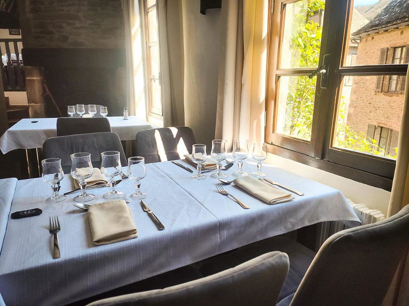 Auberge Saint Jacques, Conques, France