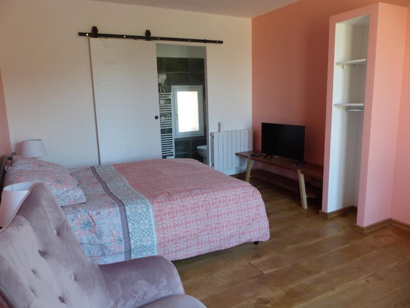 B&B Au Clair Du Loup, Saint-Loup, France