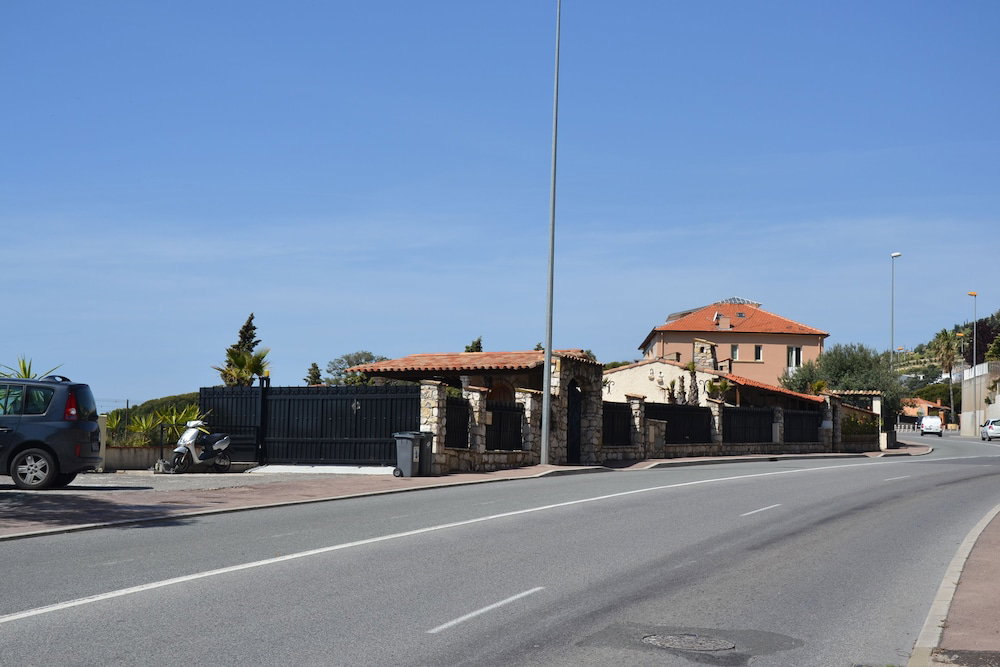 Villa Azur, France