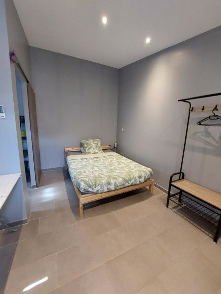 Studio meublé tout confort climatisé, Bollène, France