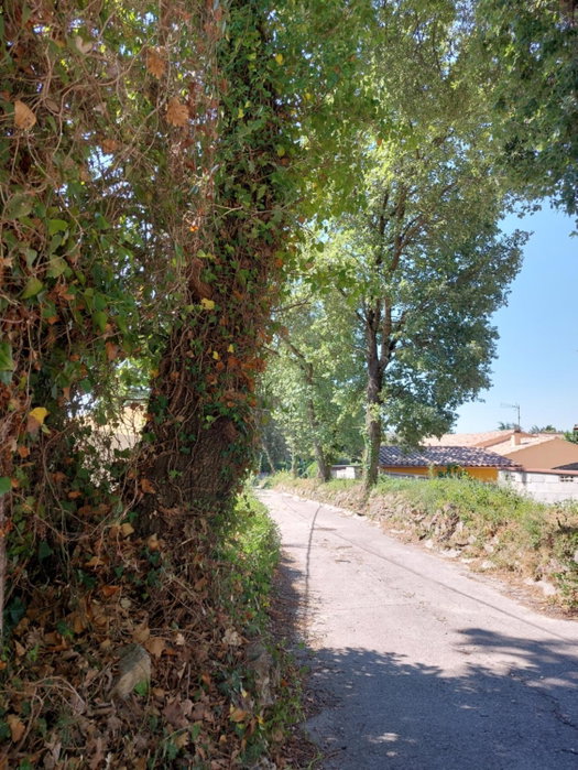 Studio meublé tout confort climatisé, Bollène, France