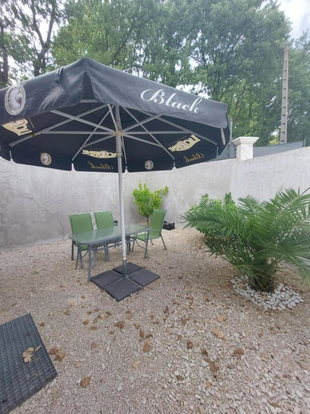 Studio meublé tout confort climatisé, Bollène, France
