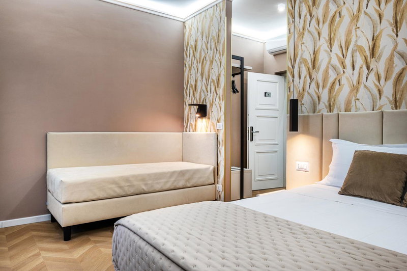 Colonna Inn, Rome, Italy