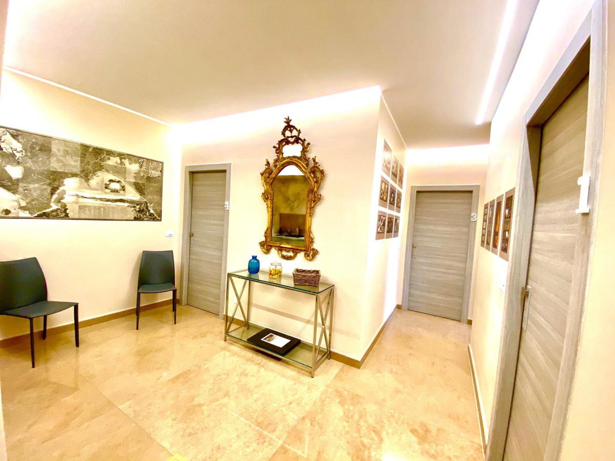 MDC Luxury Rooms Naples, Italy