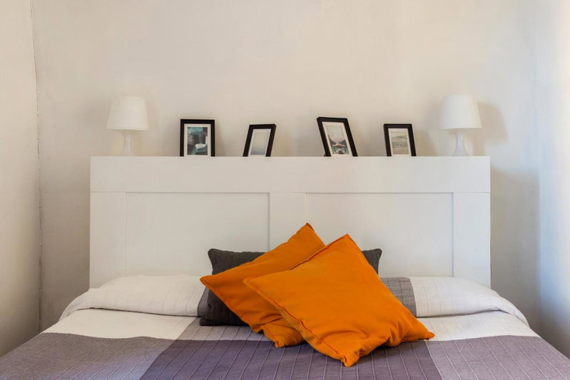 Da Gianni e Lucia Rooms with bathroom in the city center, Catania, Italy