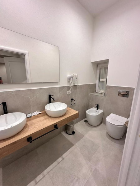 DIMORA DEL PLEBISCITO B&b, Naples, Italy