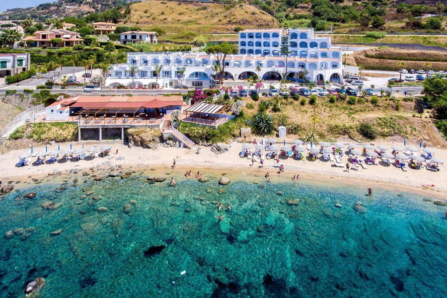 Hotel Ferretti, Diamante, Italy