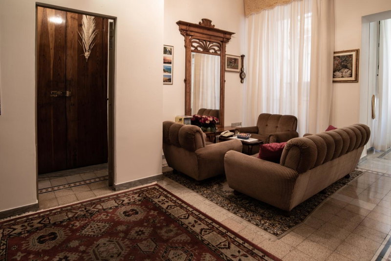 Hotel AeR BJ Vittoria, Cagliari, Italy