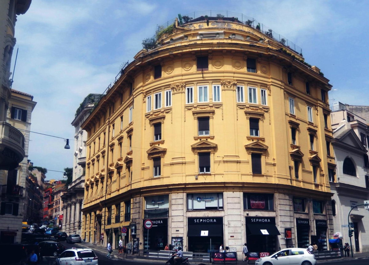 Mia Suites, Italy
