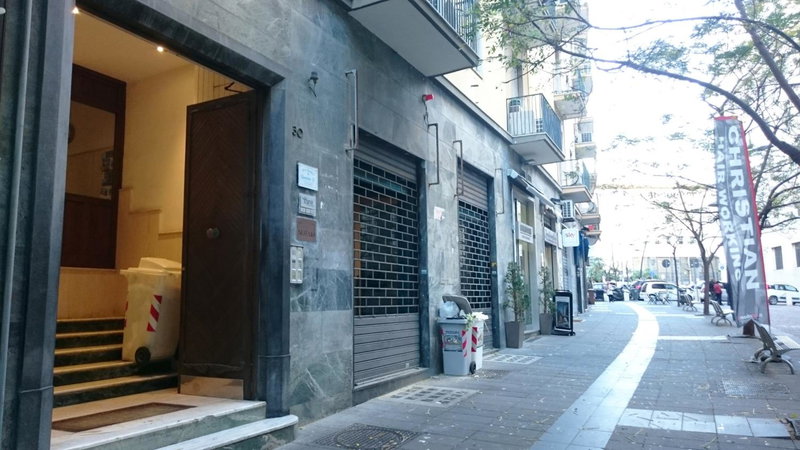 Guantai 30, Naples, Italy