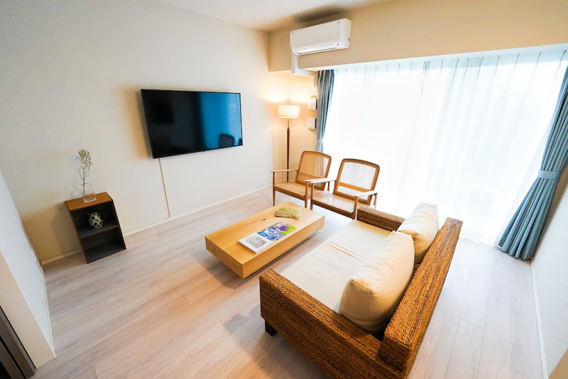 buransiera naha akebono puremisuto 1403, Naha, Japan