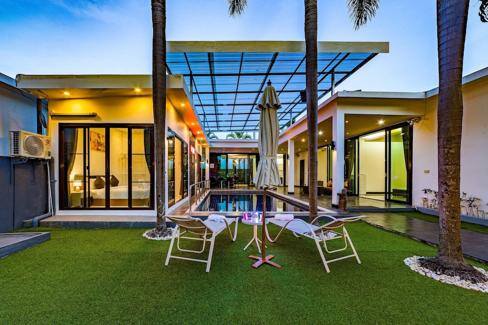 4 Bedroom Modern Pool Villa BL10, Thailand