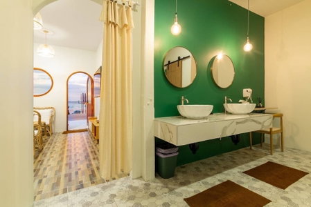 Tawaen Beach Villa, Koh Lan, Thailand