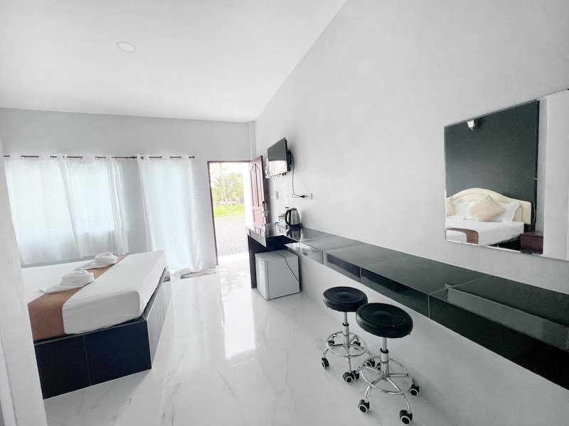 BM Beach Resort, La-ngu, Thailand