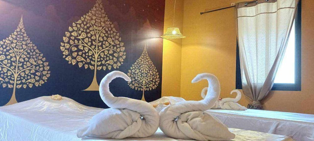 Viphuanan resort, Thailand
