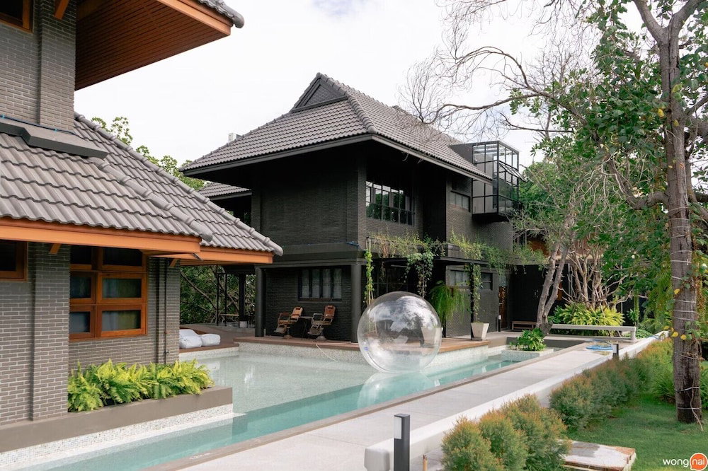 Phrip Phri Luxury Pool Villas, Thailand