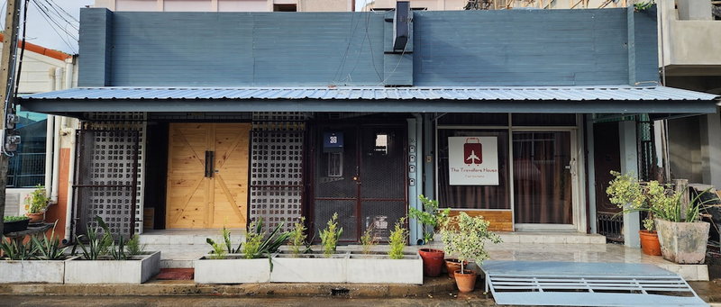 The Travellers House - Pet Friendly Accommodation, Bangkok, Thailand